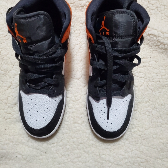 Air Jordans 4.5 - Picture 3 of 7